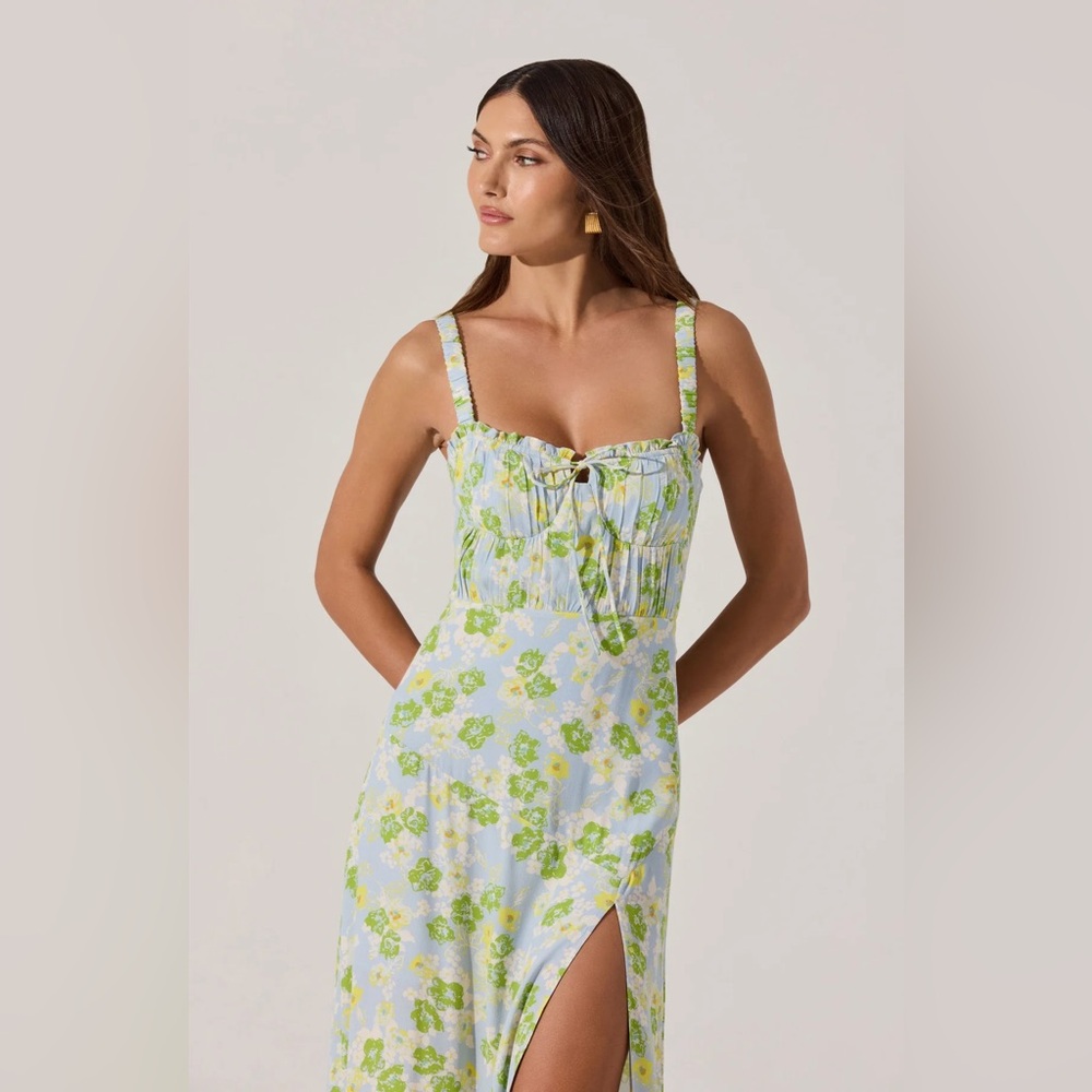 Astr Floral Midi Dress - Green and White - Picture 2 of 6